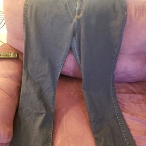 Jennifer Lopez jeans